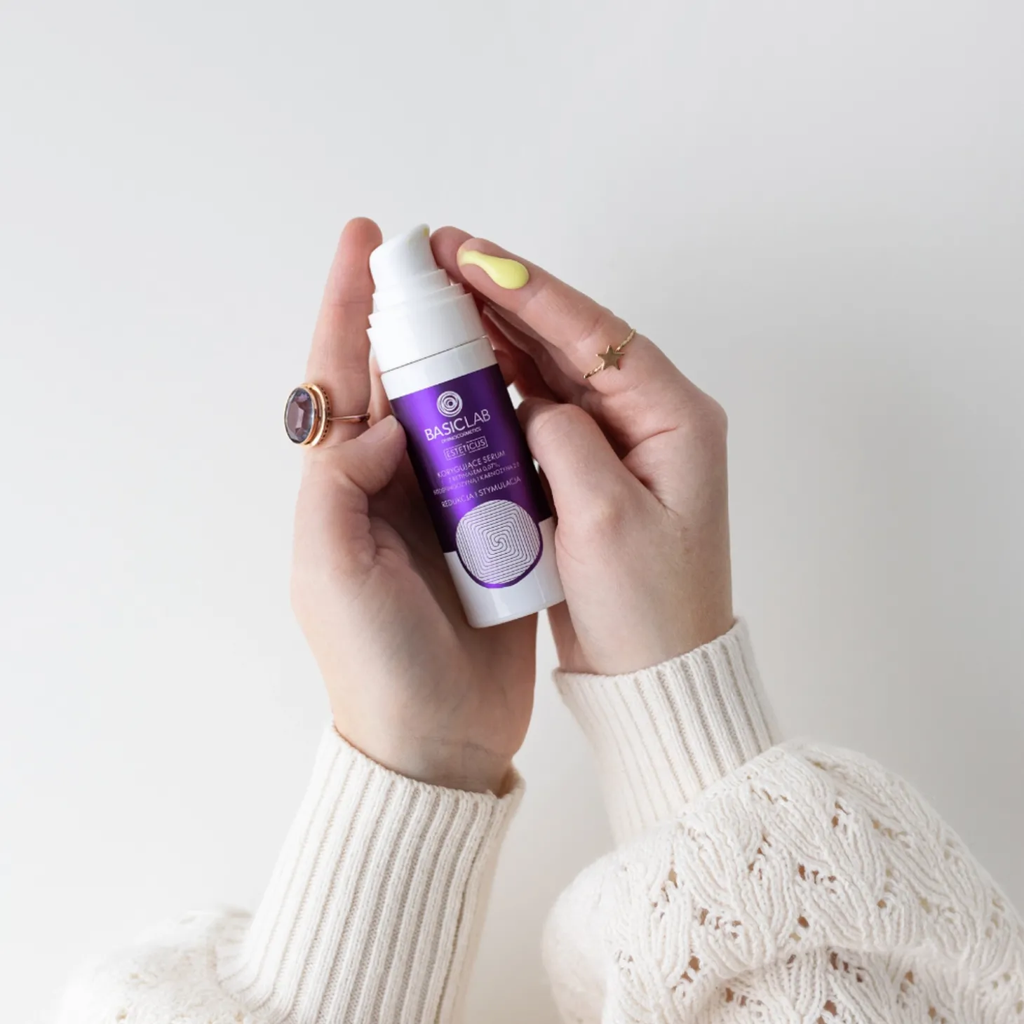 BasicLab - Redukcja i Stymulacja - Korygujące Serum z Retinalem 0,07%, Fitosfingozyną i Karnozyną 2.0 - 15ml