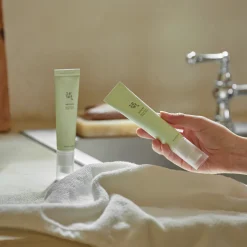 Beauty of Joseon - Light On Serum - Centella + Vita C - Serum Rozjaśniające z Witaminą C - 30ml