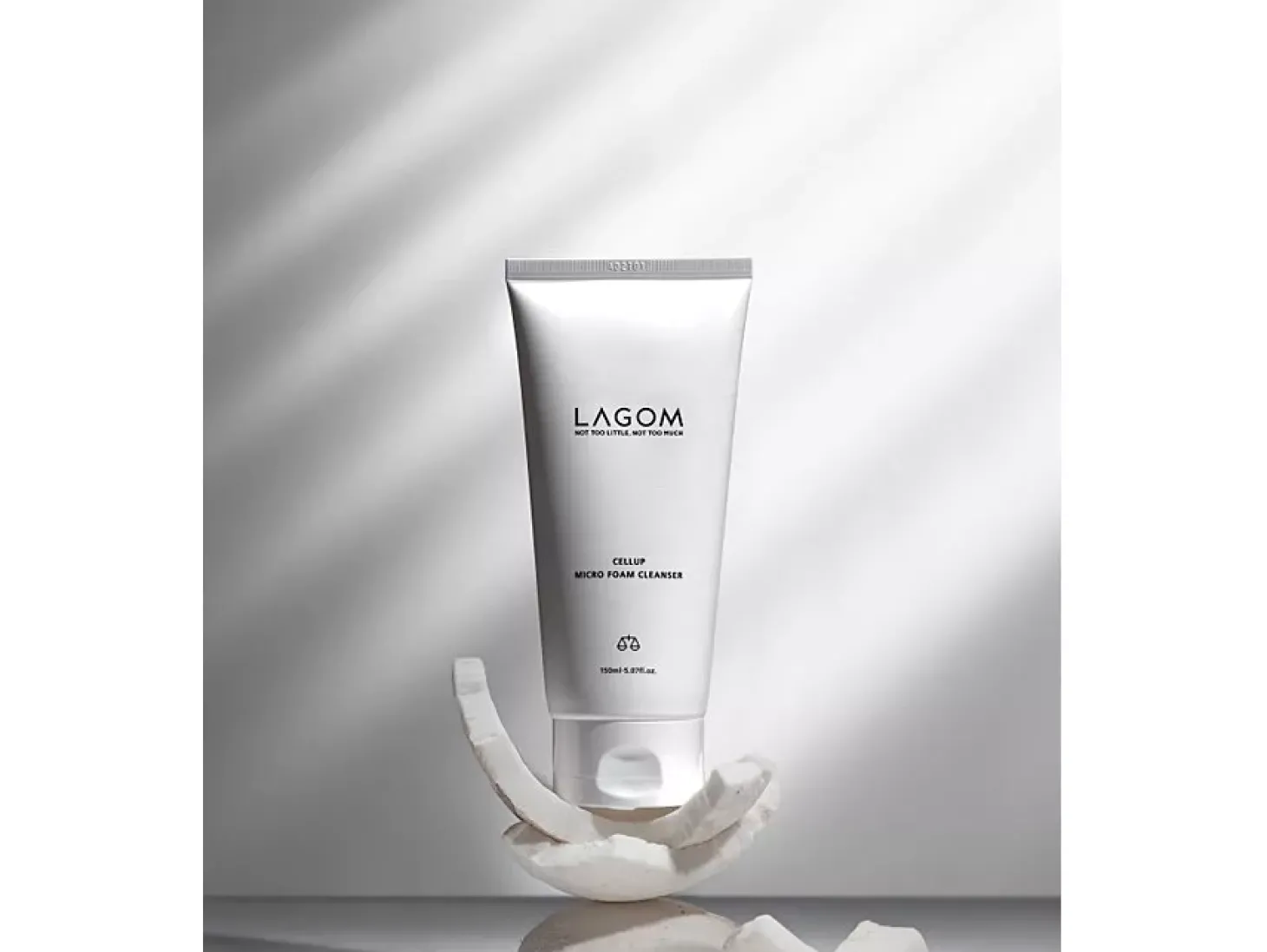 Lagom - Cellup Micro Foam Cleanser - Oczyszczająca Pianka do Mycia Twarzy - 120ml