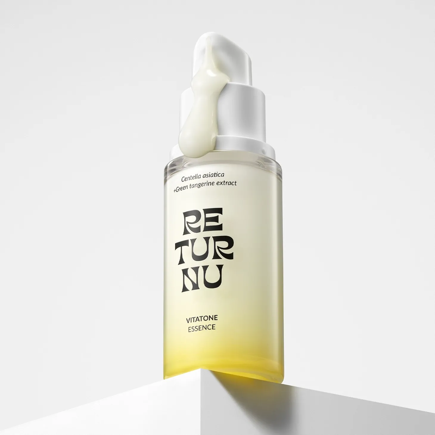 Returnu - Vitatone Essence - Rozjaśniająca Esencja do Twarzy z Ekstraktem z Mandarynki - 30ml