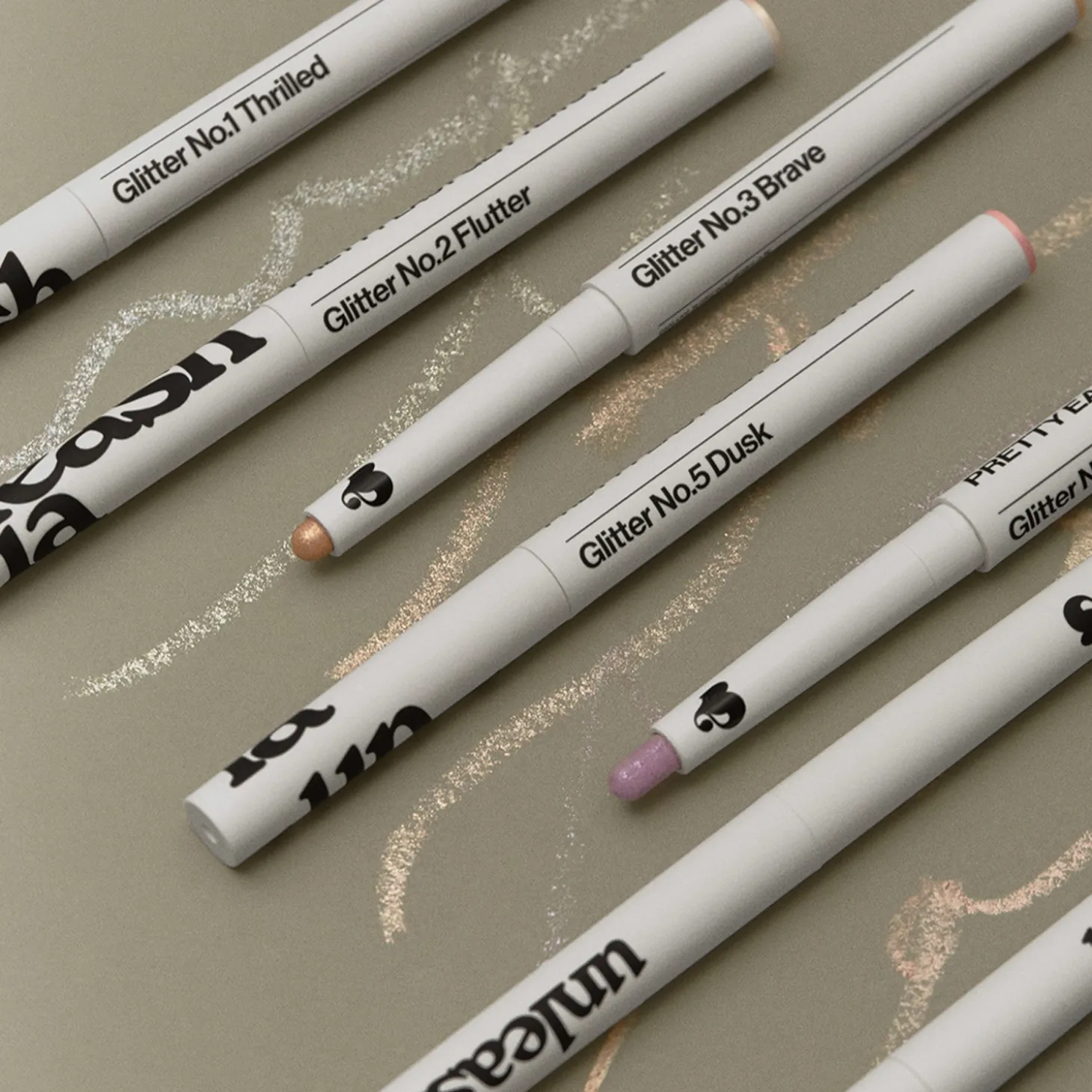 Unleashia - Pretty Easy Glitter Stick - Brokatowa Kredka do Oczu - 3 Brave - 0,7g