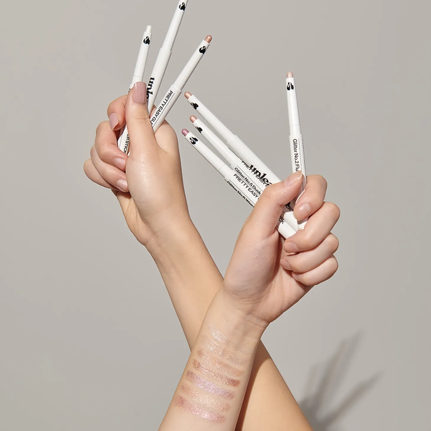 Unleashia - Pretty Easy Glitter Stick - Brokatowa Kredka do Oczu - 7 Sheer Skin - 0,7g